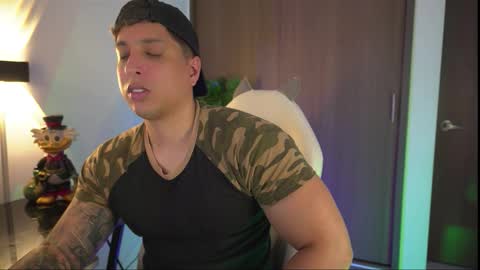 Snapshot of appolo_allen chatting on 26, 10, 2025 insta appolo master online show from 26, 10, 2025