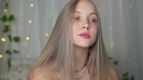 Snapshot of appr0ved chatting on 3, 12, 2024 REYNA my friend online show from 3, 12, 2024