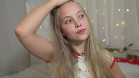 Snapshot of appr0ved chatting on 22, 12, 2024 REYNA my friend online show from 22, 12, 2024
