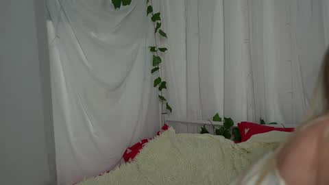 Snapshot of appr0ved chatting on 14, 1, 2025 REYNA my friend online show from 14, 1, 2025