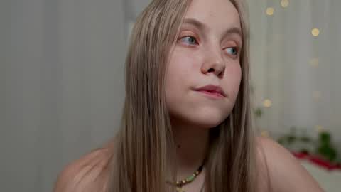 Snapshot of appr0ved chatting on 7, 2, 2025 REYNA my friend online show from 7, 2, 2025