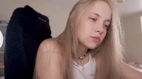  REYNA  my friend   online show from 9, 6, 2026