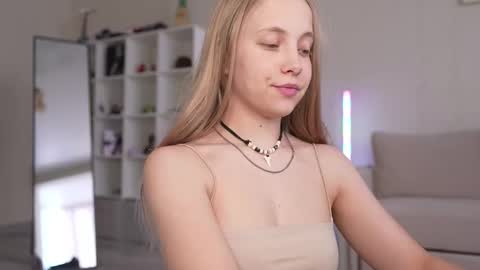  REYNA  next stream is 11h of Feb online show from 24, 2, 2026