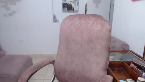 apprilfoxx online show from 12, 11, 2025