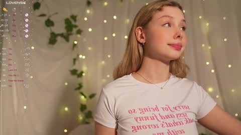 Snapshot of april_blush chatting on 19, 12, 2024 BETH NEXT STREAM ON WEDNESDAY online show from 19, 12, 2024