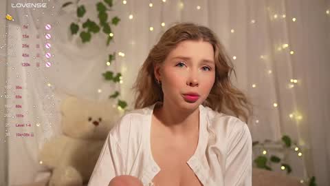 Snapshot of april_blush chatting on 2, 1, 2025 BETH NEXT STREAM ON WEDNESDAY online show from 2, 1, 2025