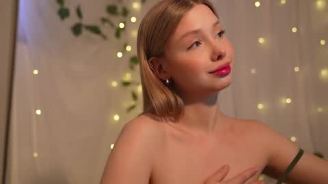 Snapshot of april_blush chatting on 16, 2, 2025 BETH NEXT STREAM ON WEDNESDAY online show from 16, 2, 2025
