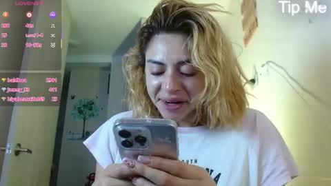 April Dumont online show from 3, 7, 2026