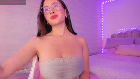 April Evangeline online show from 30, 12, 2024