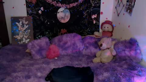 april_l6 online show from 10, 12, 2024