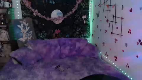 april_l6 online show from 5, 3, 2025