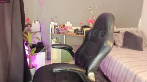 Scarlett Independent Model  online show from 21, 2, 2025