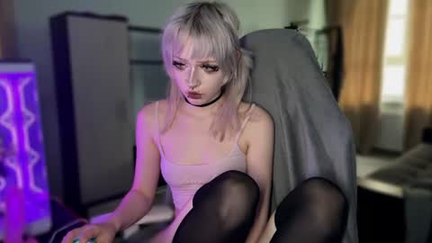Snapshot of aprilcutie chatting on 10, 7, 2026 april online show from 10, 7, 2026