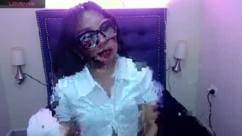 Snapshot of aprilgrief chatting on 9, 4, 2026 APRIL GRIEF online show from 9, 4, 2026