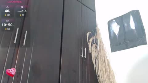          online show from 23, 10, 2025