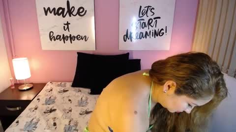 Snapshot of aprilsnow_ chatting on 7, 12, 2024 AprilSnow online show from 7, 12, 2024