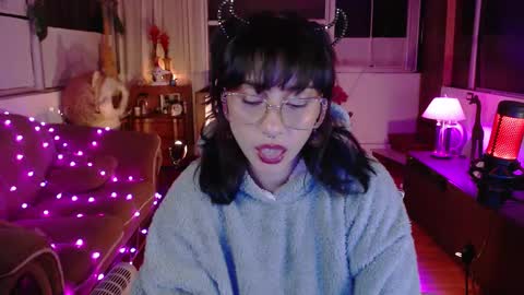 Snapshot of aquamarinebubble chatting on 14, 10, 2025 Zam independent model online show from 14, 10, 2025