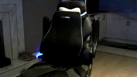 BustyPrincessLeila online show from 11, 1, 2025