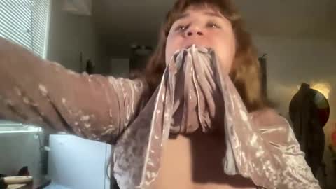 Snapshot of arabbustybeauty chatting on 1, 2, 2026 BustyPrincessLeila online show from 1, 2, 2026