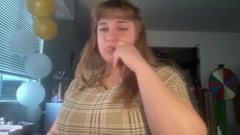 Snapshot of arabbustybeauty chatting on 24, 2, 2026 BustyPrincessLeila online show from 24, 2, 2026