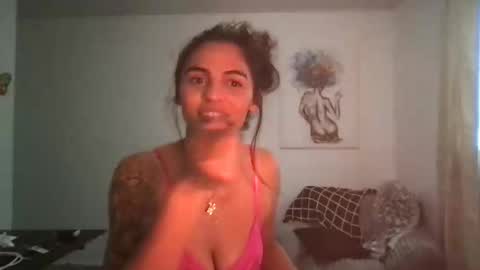 Snapshot of arabianprincess37 chatting on 29, 9, 2025 arabianprincess37 online show from 29, 9, 2025