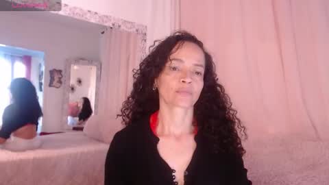 Nadia Cyel online show from 18, 1, 2025