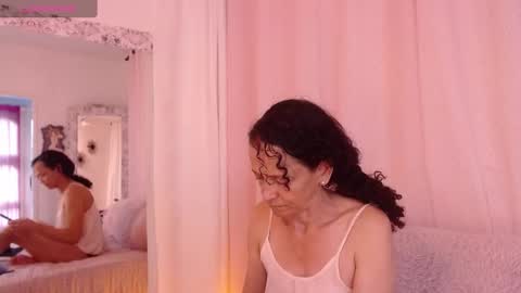 Nadia Cyel online show from 1, 2, 2025