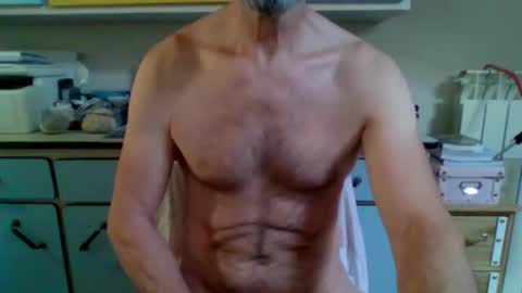 Snapshot of aragon3000 chatting on 11, 10, 2025 aragon3000 online show from 11, 10, 2025