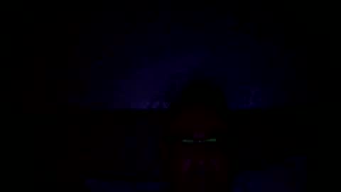 Snapshot of arammiran13 chatting on 18, 9, 2025 arammiran13 online show from 18, 9, 2025