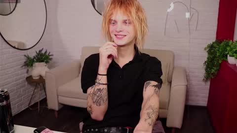 archiehali online show from 15, 10, 2025