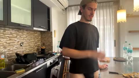 Snapshot of archievirt chatting on 8, 11, 2025 Archie online show from 8, 11, 2025