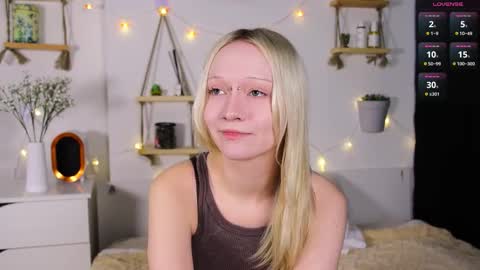 Snapshot of arcticaryder chatting on 3, 10, 2025 Jenny online show from 3, 10, 2025