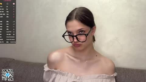 Caroline online show from 6, 4, 2026