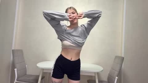 Caroline online show from 27, 6, 2026