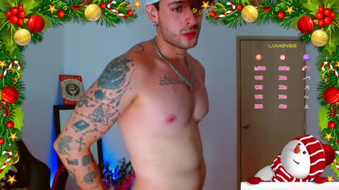 Snapshot of ares_blue chatting on 24, 12, 2024 ares blue online show from 24, 12, 2024