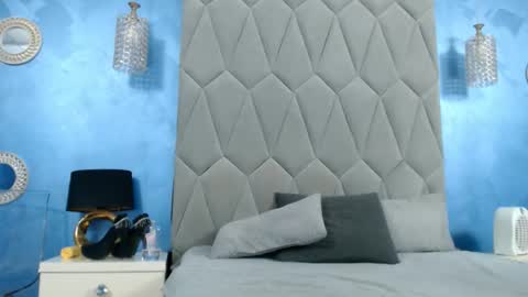 aretialisya online show from 13, 9, 2025