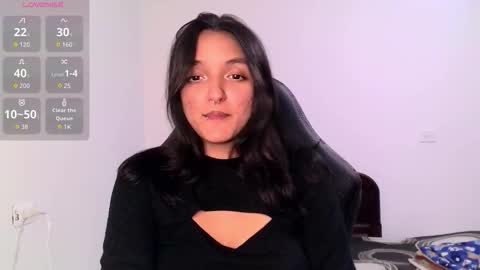 Snapshot of ari_20_ chatting on 11, 9, 2025 Bella online show from 11, 9, 2025