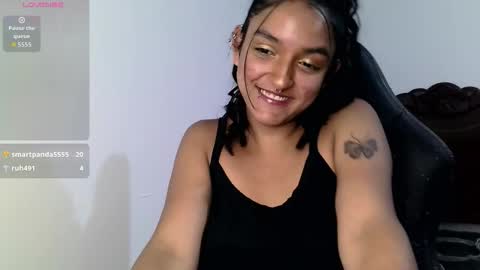 Snapshot of ari_20_ chatting on 28, 9, 2025 Bella online show from 28, 9, 2025