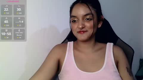 Snapshot of ari_20_ chatting on 14, 10, 2025 Bella online show from 14, 10, 2025