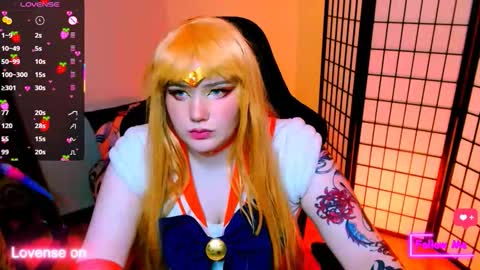Snapshot of ari_kitsune chatting on 21, 9, 2025 Ari online show from 21, 9, 2025