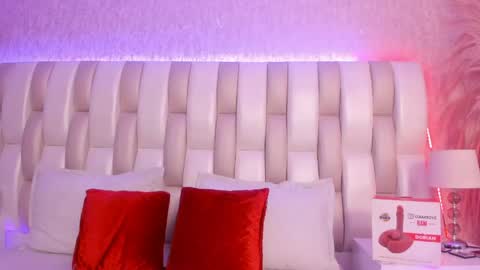 ari_lynn_ online show from 29, 4, 2026
