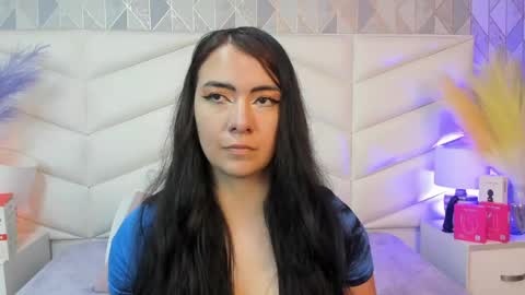 ari_lynn_ online show from 5, 5, 2026