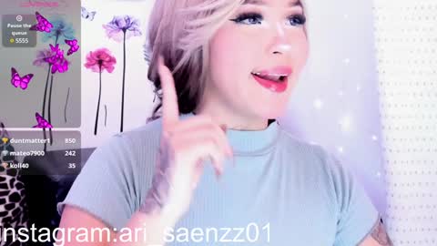 Snapshot of ari_saenz chatting on 12, 12, 2024 online show from 12, 12, 2024