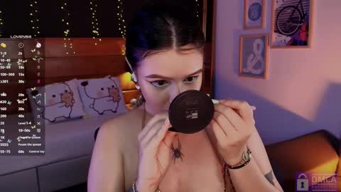 Snapshot of aria_bloomer chatting on 28, 4, 2026 Ari online show from 28, 4, 2026