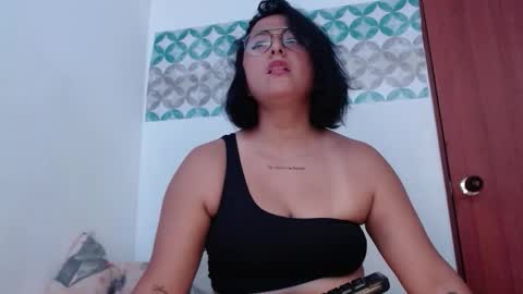 AriaBronw online show from 7, 3, 2026