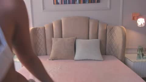 Snapshot of aria_greco chatting on 20, 2, 2025 Aria online show from 20, 2, 2025