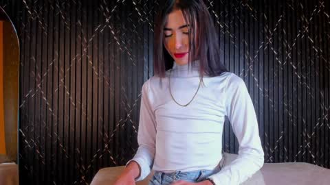 Snapshot of aria_millers_ chatting on 30, 12, 2024 Aria Millers online show from 30, 12, 2024
