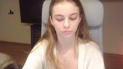 AriaCreazy online show from 16, 10, 2025