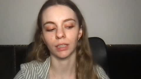 AriaCreazy online show from 26, 4, 2026