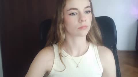 AriaCreazy online show from 18, 6, 2026